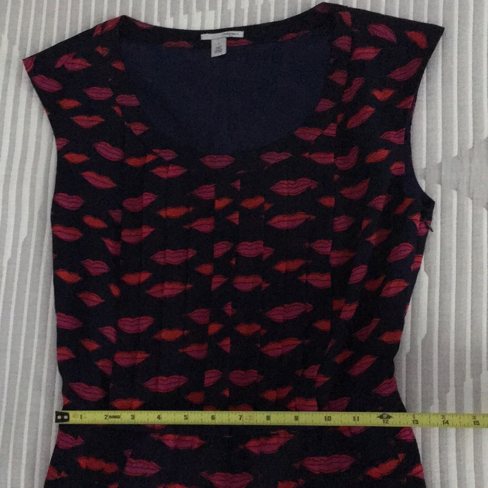 Halogen Midi pleated Lip Print Dress - Picture 11 of 12